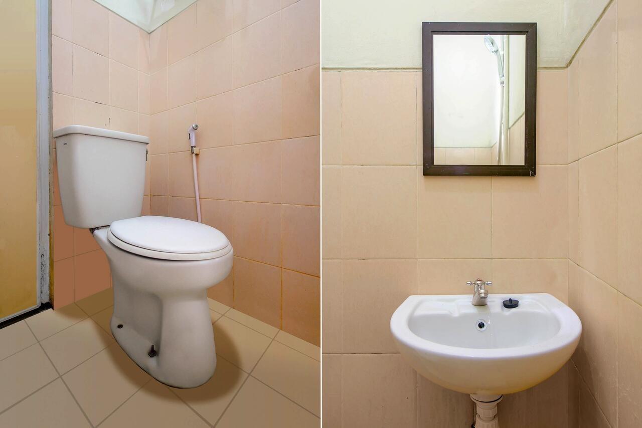 Oyo 3083 D Kost 3 Syariah Hotel Yogyakarta Exterior photo