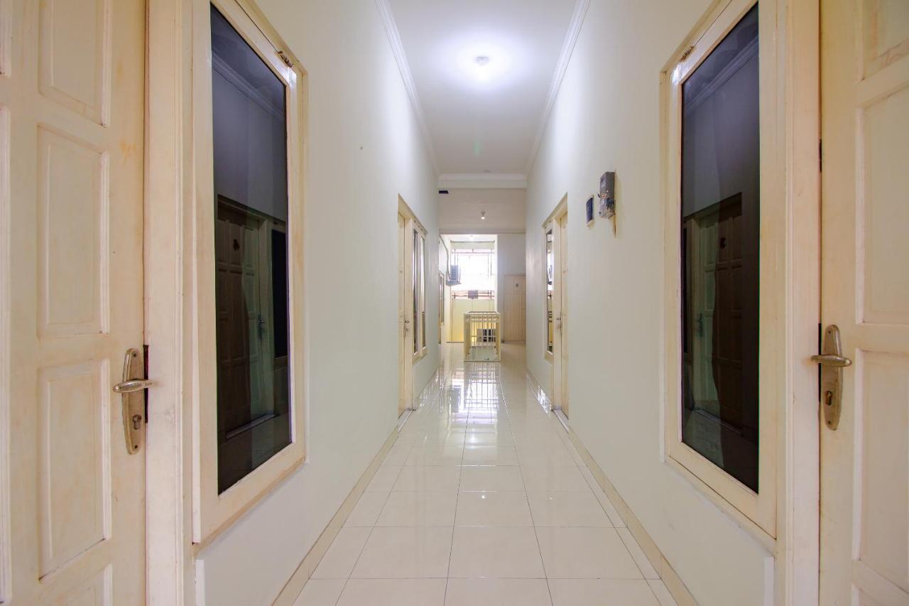 Oyo 3083 D Kost 3 Syariah Hotel Yogyakarta Exterior photo